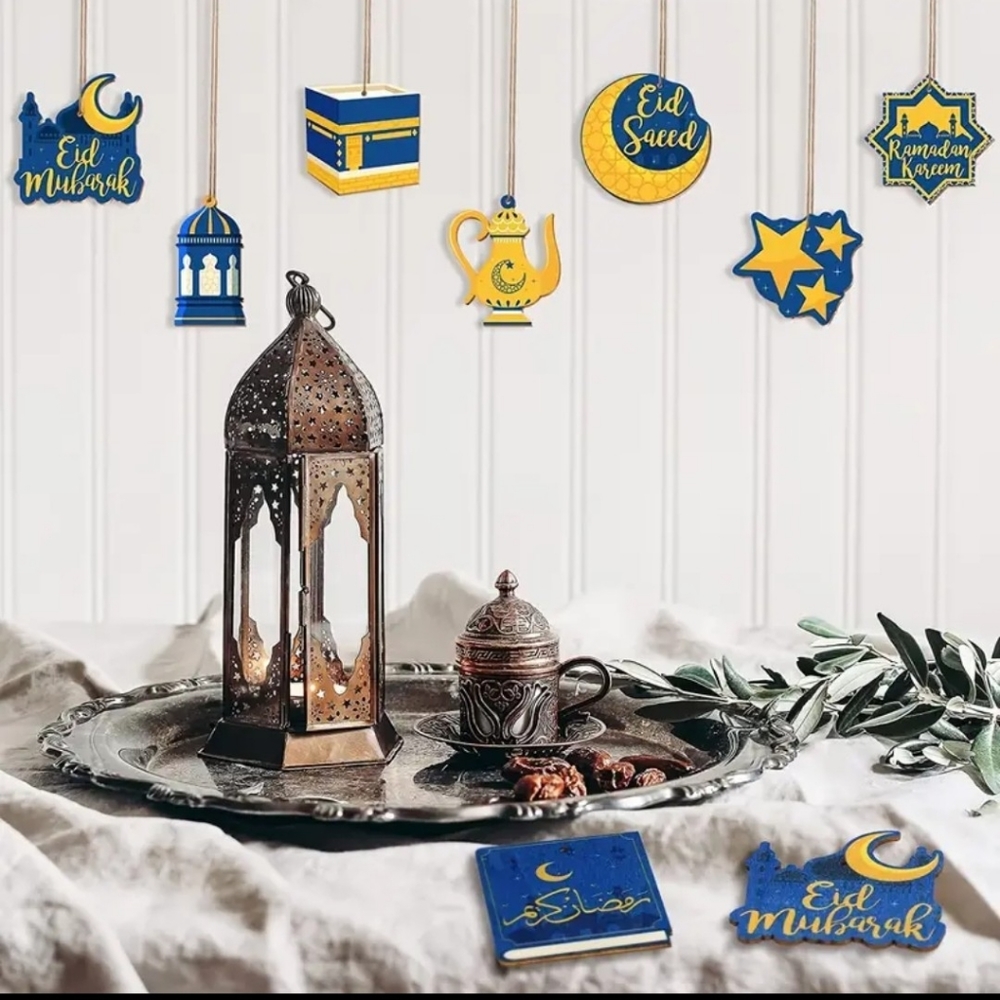 10 peice Eid Mubarak and Ramadan Kareem hanging ornaments/ Eid and Ramadan party